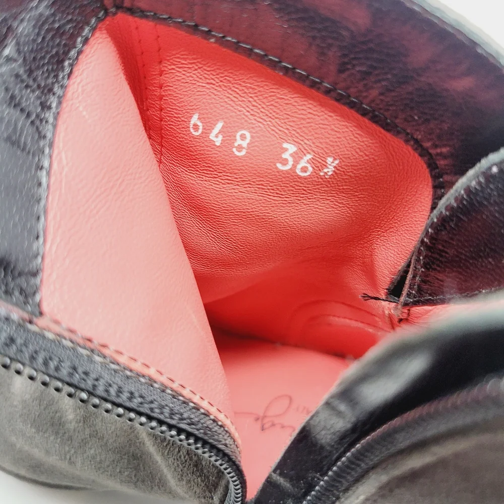 Pas de Rouge Italian Grey Suede Ankle Boots 648